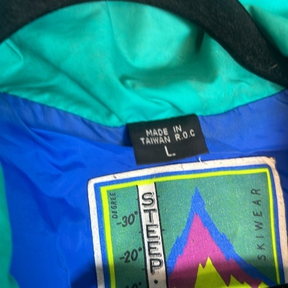 STEEP SLOPES SKI JACKET SHELL SIZE(L) - Picture 5 of 6